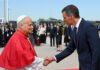 La visita del Papa León expone la fe confusa y las políticas migratorias de España | religión